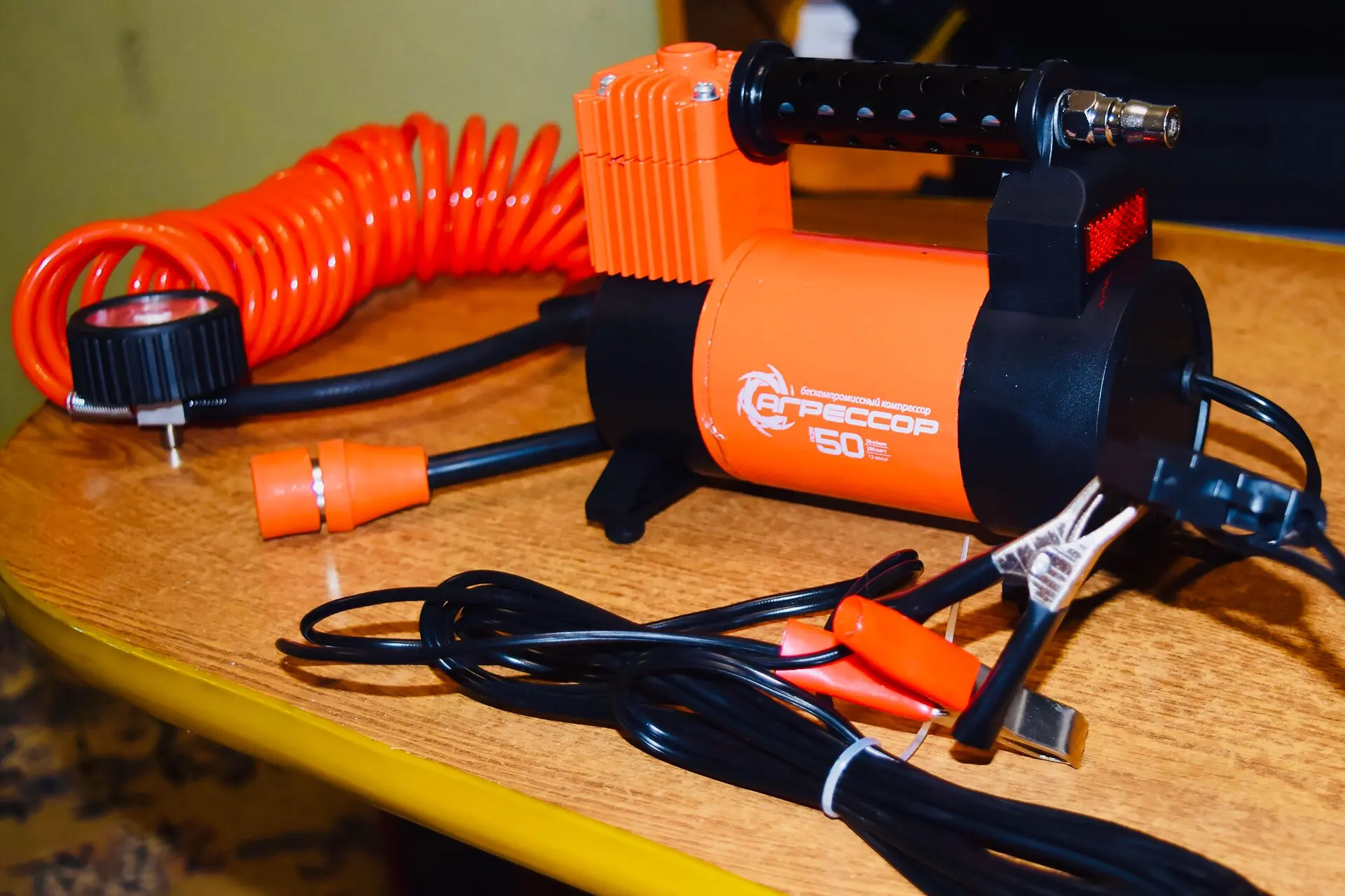 автомобильный компрессор качок k10. автомобильный портативный компрессор качок к50. автомобильный компрессор агрессор 35. компрессор focusray модель 102. Agr 50 компрессор.