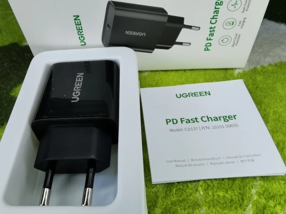 Ugreen зарядное устройство. Ugreen cd137 20 Вт. Зарядное устройство Ugreen 65 Вт. Ugreen автомобиль USB зарядное устройство quick charge 3,0. Зарядный порт quick charge.