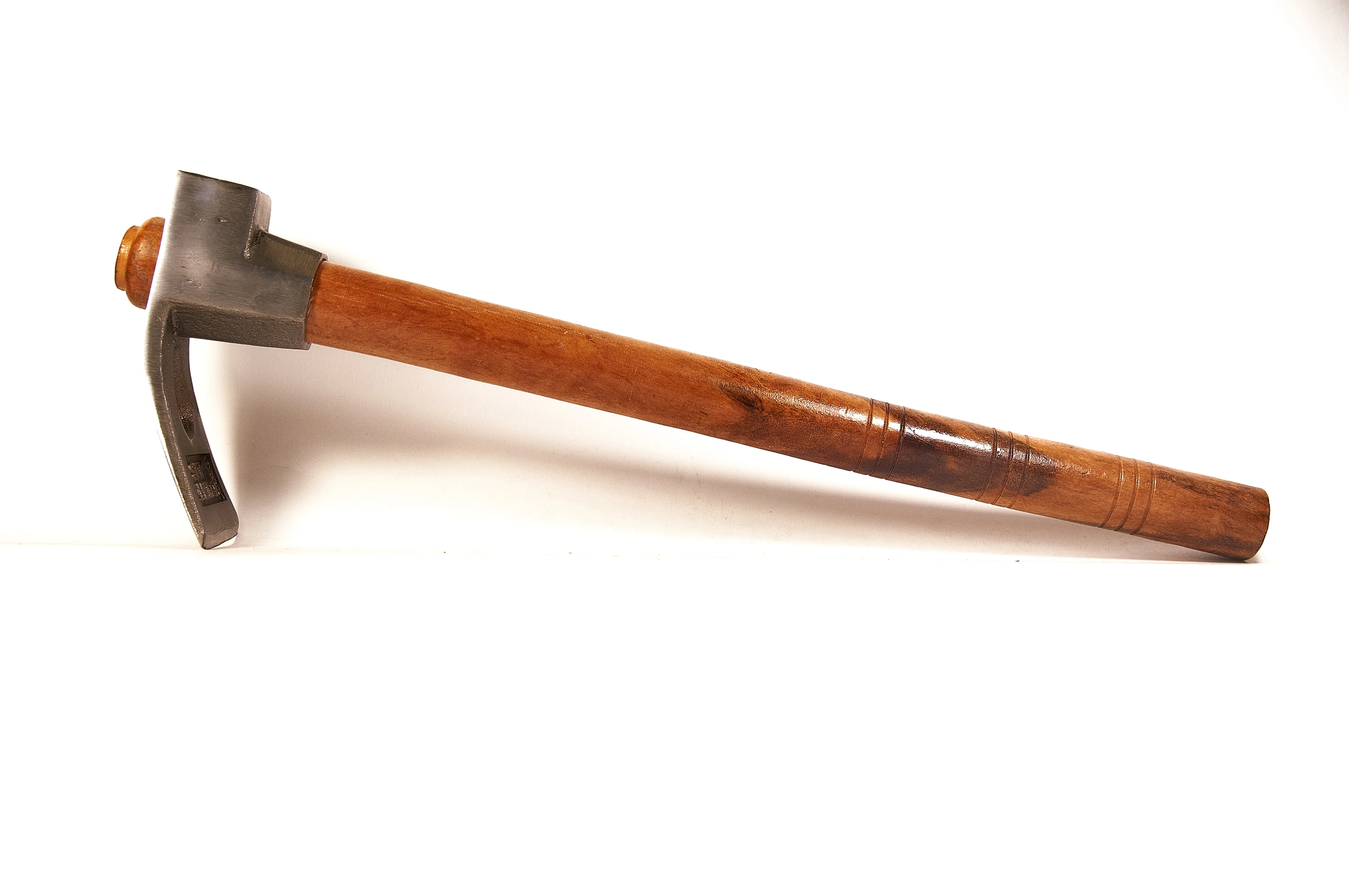 молоток спб. молоток-гвоздодер bellota с фибергласовой рукояткой 570 гр. молоток кровельщика biber премиум 85386. молоток цельнометаллический матрикс. киянка безотбойная 25 мм.